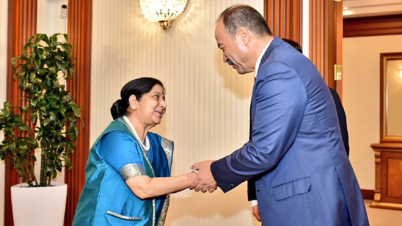 Prime Minister Aripov in bilateral meeting