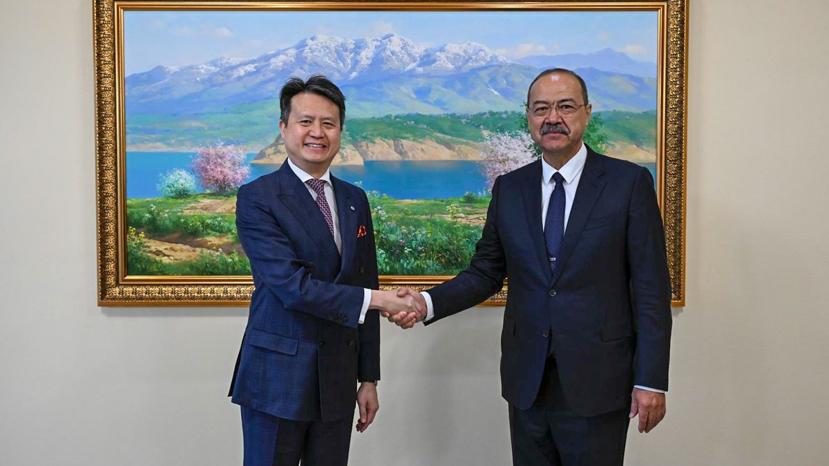 Prime Minister Abdulla Aripov leadership gallery